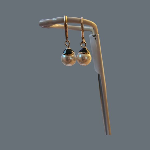 Vintage White Pearl earrings - Picture 5 of 6